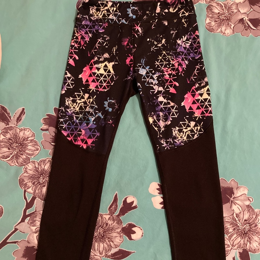 SO Girl’s Yoga Leggings with Neon Pattern Size 10.